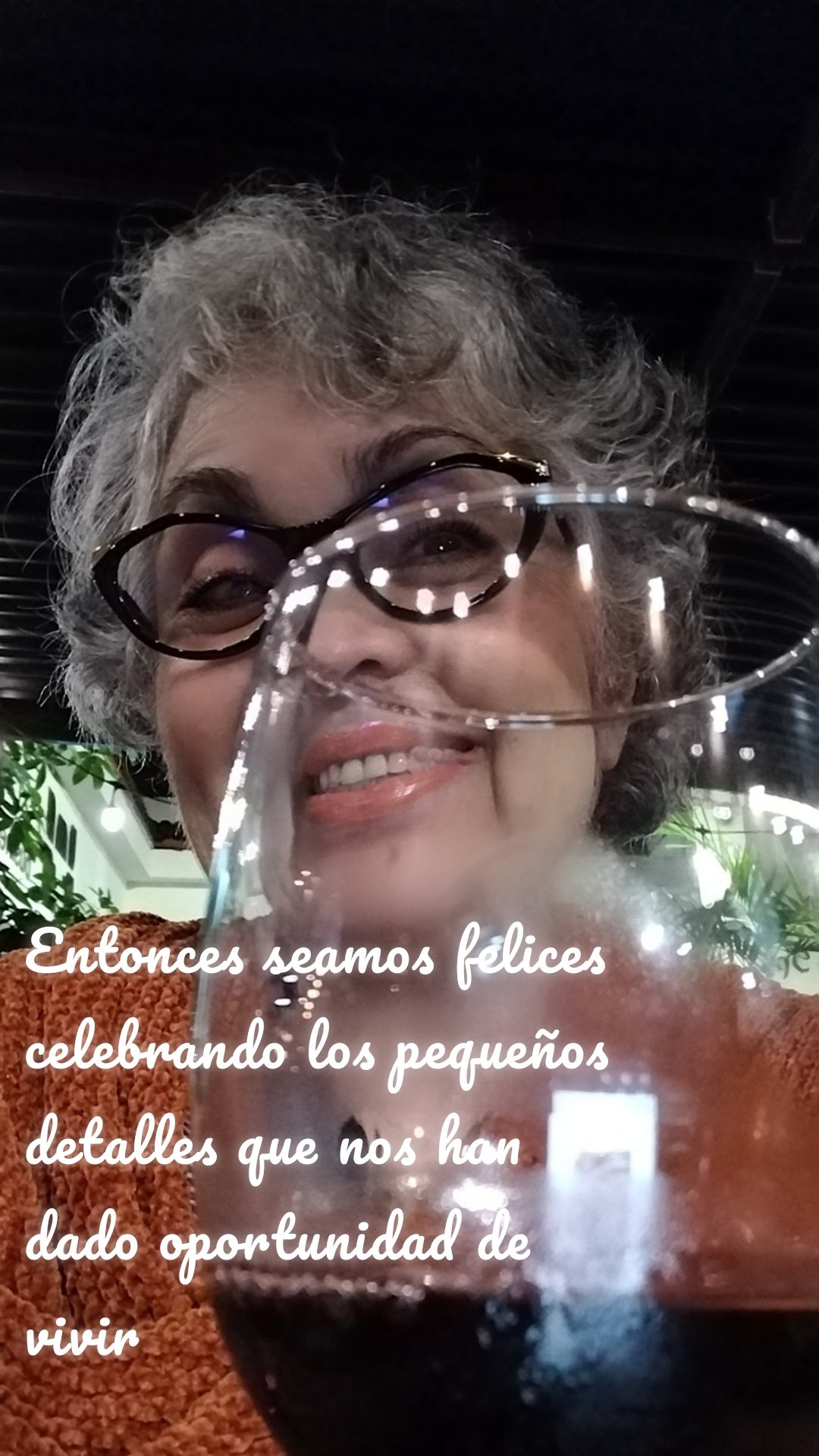 Entonces seamos felices celebrando los pequeños detalles que nos han dado oportunidad de vivir 